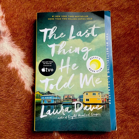 The Last thing he told me - Picture 1 of 1